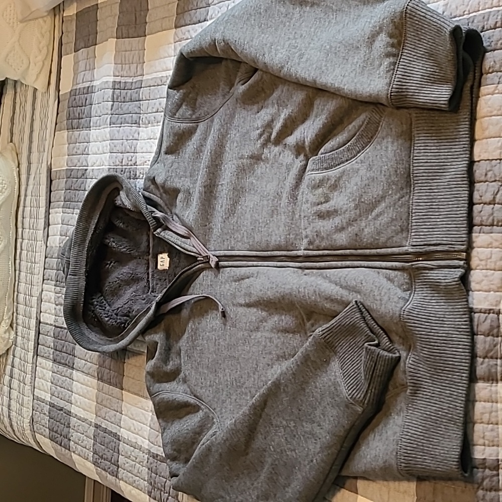 Gap fleece zip-up hoodie